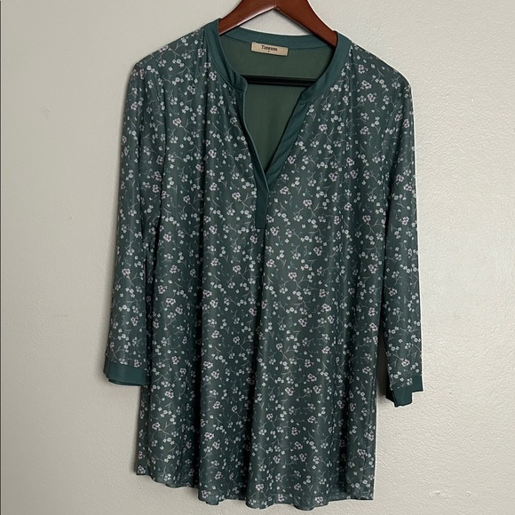 Timeson Green Floral Tunic Top | 3/4 Sleeve Lightweight Blouse - Picture 2 of 10